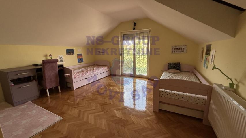 Odlična kuća - Adice - sa bazenom