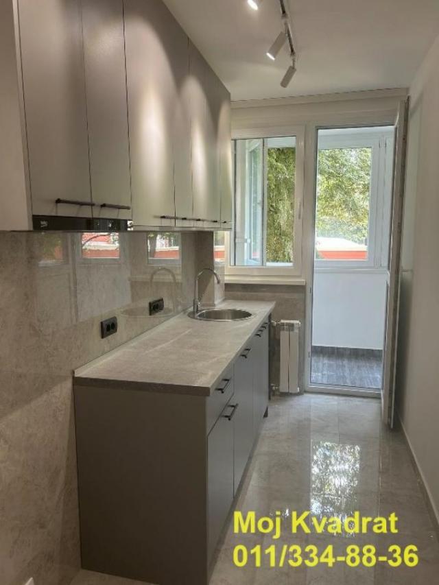 Novi Beograd, Stari Merkator - Bulevar Mihajla Pupina, 64m2