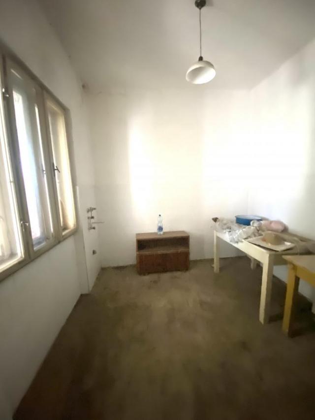 Debeljača kuća na prodaju