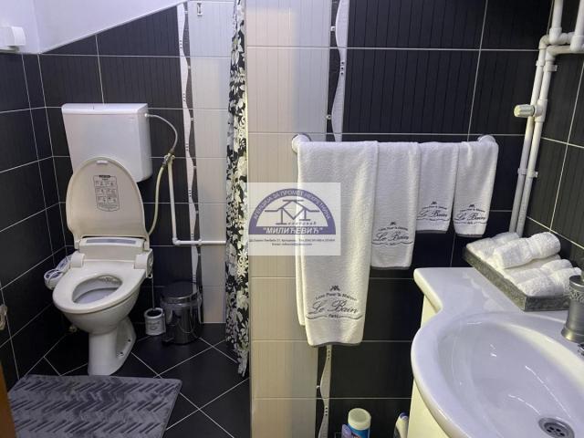 TRI KUCE U DVORISTU, IZDVOJENE POSEBNE STAMBENE JEDINICE - STANOVI