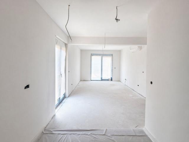 Ekskluzivan jednosoban stan 58 m² u novom kompleksu sa krovnim bazenom – Dobrota, Kotor