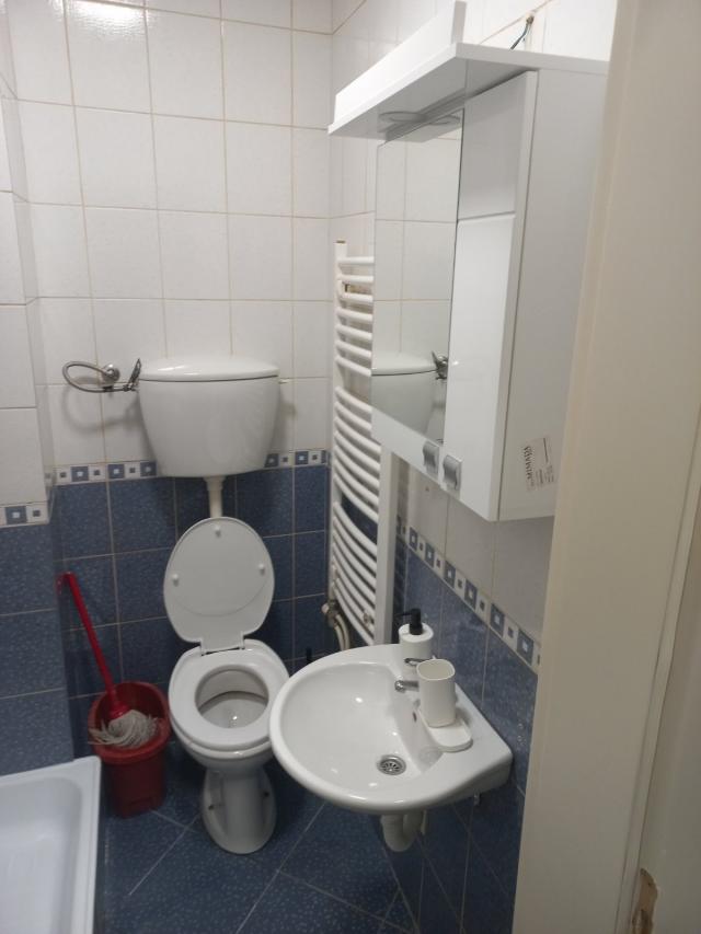 ODLIČAN STAN BLIZU CENTRA GRADA, GUNDULIĆEVA ULICA !