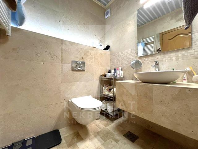 Prodaja, Trosoban stan, Podgorica, Kruševac, 141m2