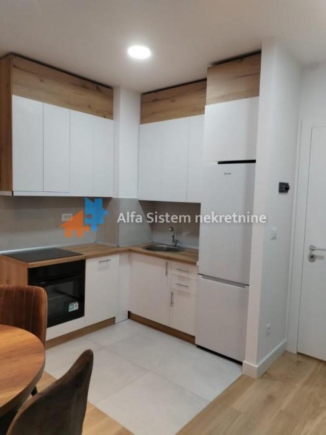 Izdavanje, Stan, Blok 65, West 65