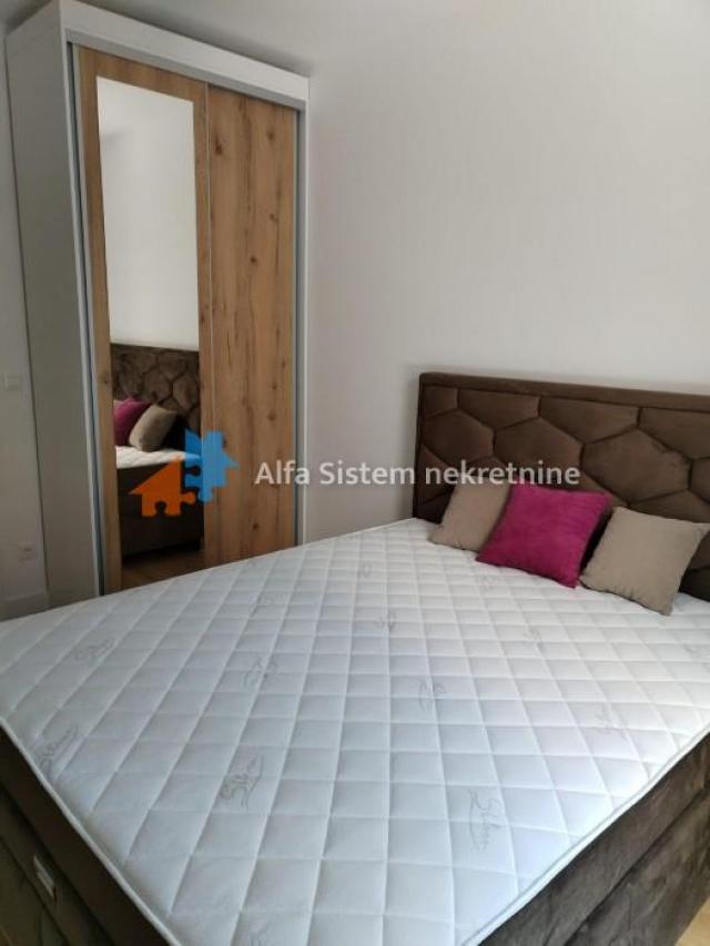 Izdavanje, Stan, Blok 65, West 65
