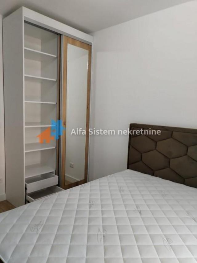 Izdavanje, Stan, Blok 65, West 65