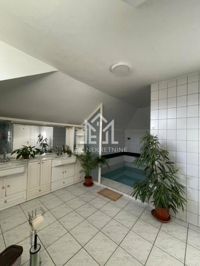Izdaje se fantastična porodična kuća na Telepu – 320 m²