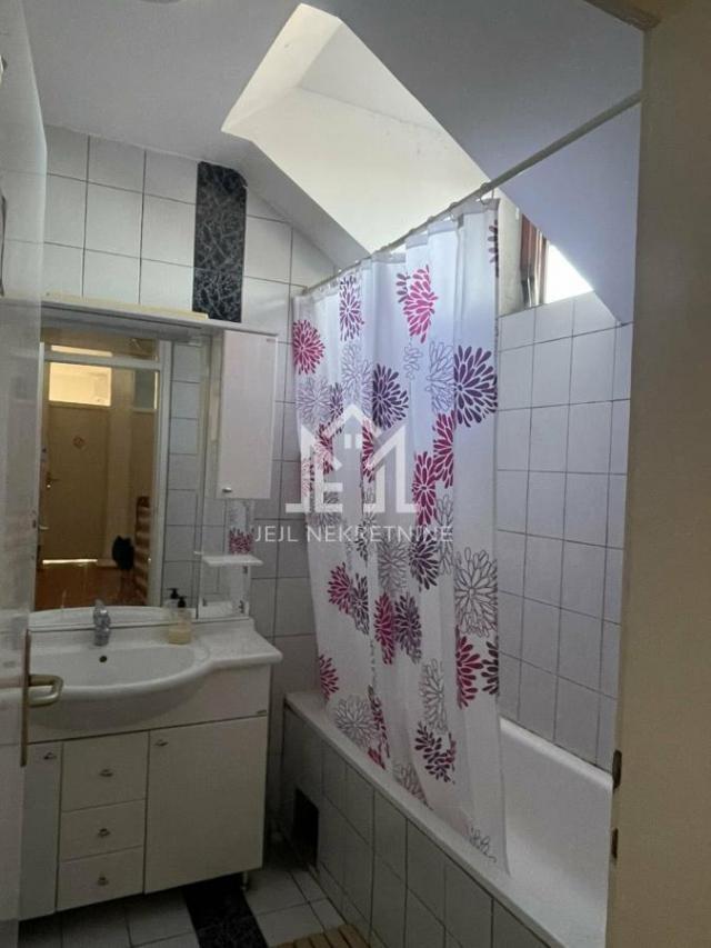 Izdaje se fantastična porodična kuća na Telepu – 320 m²