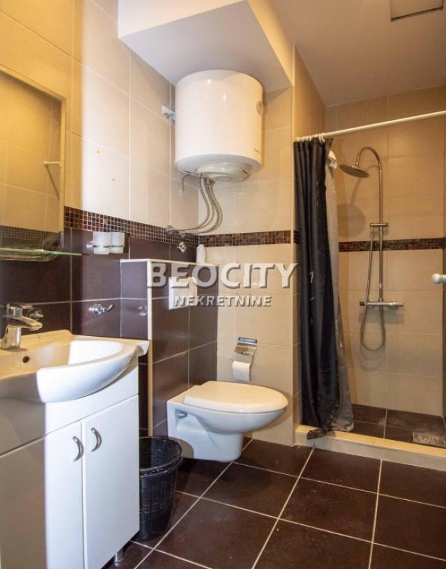 Stari grad, Studentski trg, Višnjićeva, 2.0, 65m2, 245000EUR