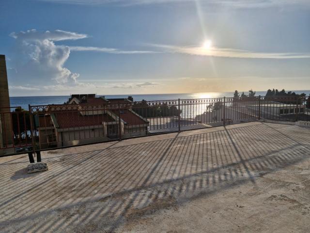 Spacious two-bedroom apartment in Shushan, just 100 meters from the sea