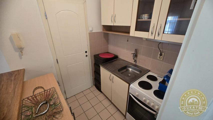 Jednoiposoban, 32 m², Grbavica