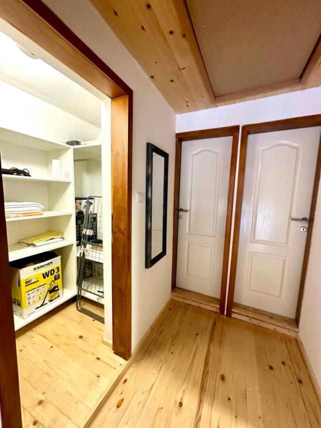 Kuća 77 m² na Prodaju – Kuti, Žabljak