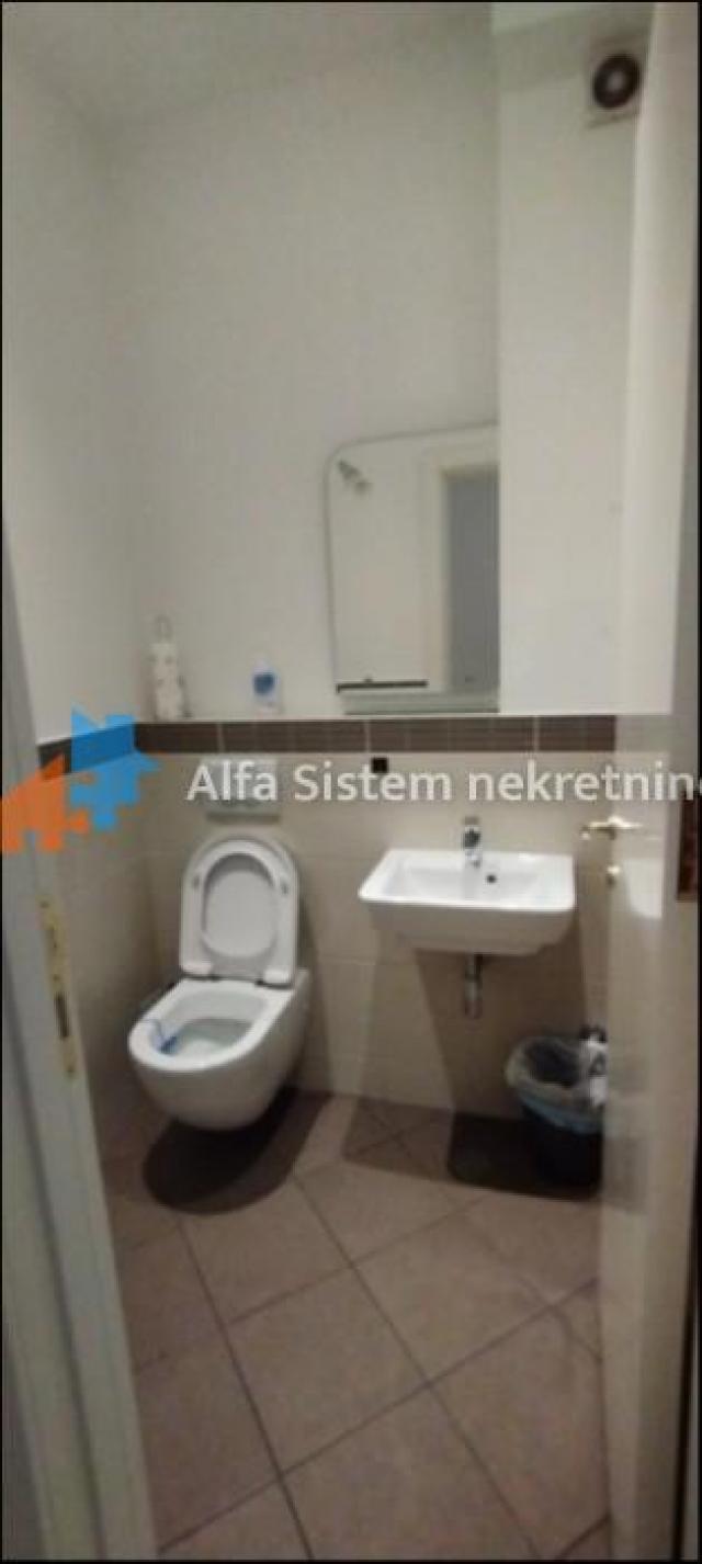 Izdavanje, Stan, Hram Svetog Save
