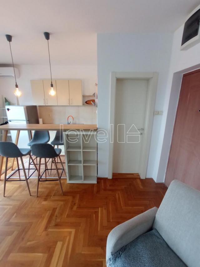 NOVI SAD - SOCIJALNO - 34.00 m2