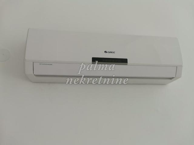 Izdavanje, Poslovni prostor, 310m2 , Centar