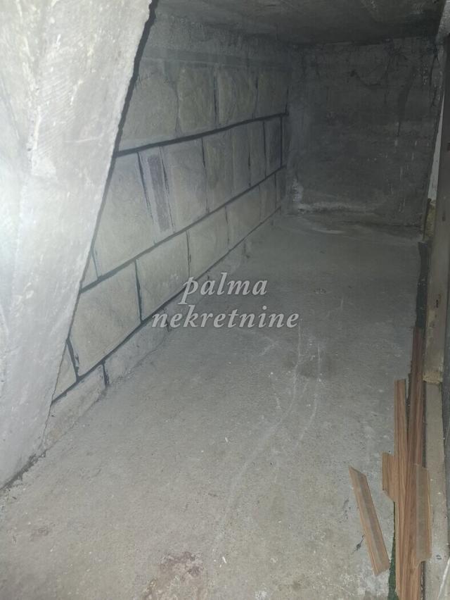 Izdavanje, Poslovni prostor, 20m2 , Palilule