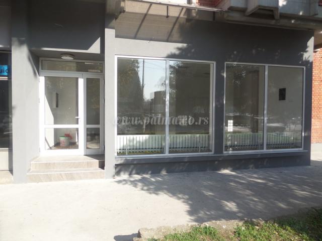 Izdavanje, Poslovni prostor, 78m2 , Pivara