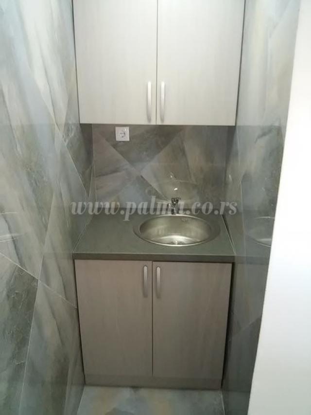 Izdavanje, Poslovni prostor, 78m2 , Pivara