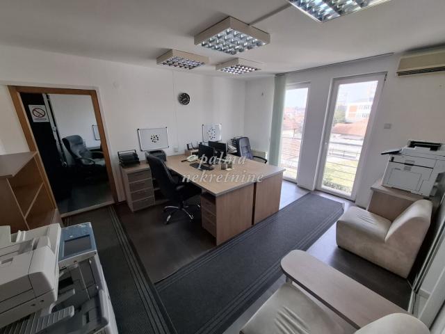 Izdavanje, Poslovni prostor, 74m2 , Pivara