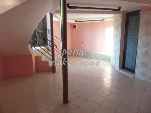 Prodaja, Poslovni prostor, 55m2 , Pivara