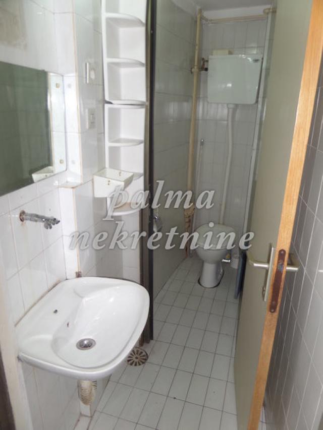 Prodaja, Poslovni prostor, 55m2 , Pivara