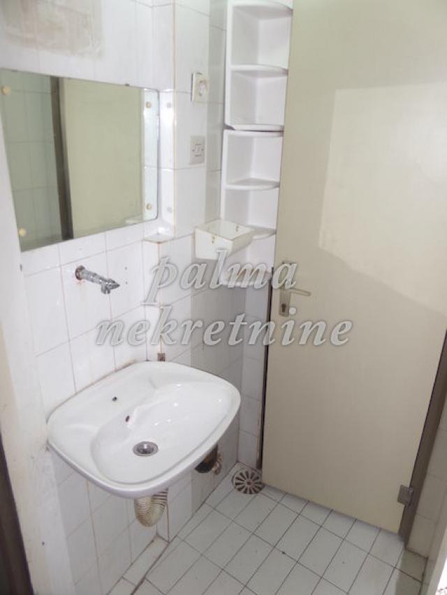 Prodaja, Poslovni prostor, 55m2 , Pivara