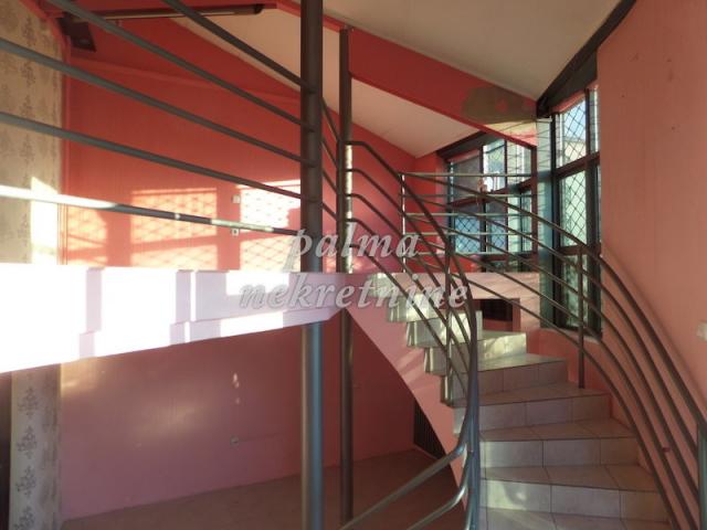 Prodaja, Poslovni prostor, 55m2 , Pivara