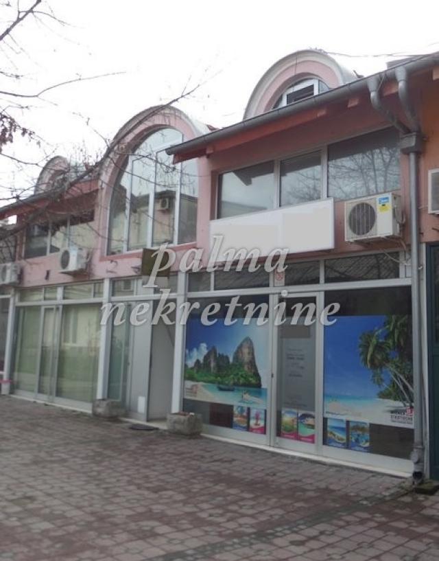 Prodaja, Poslovni prostor, 225m2 , Centar