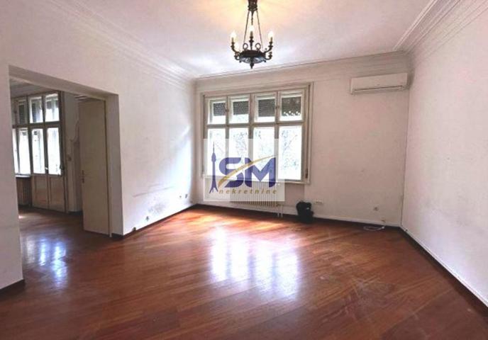 Vračar, Prostran salonski stan 305 m²