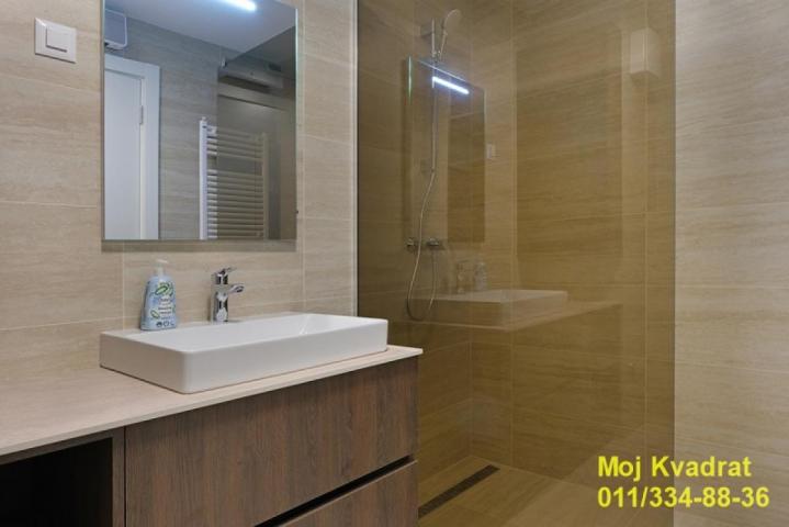 Novi Beograd, Blok 65 (Wellport) - Tadije Sondermajera, 57m2