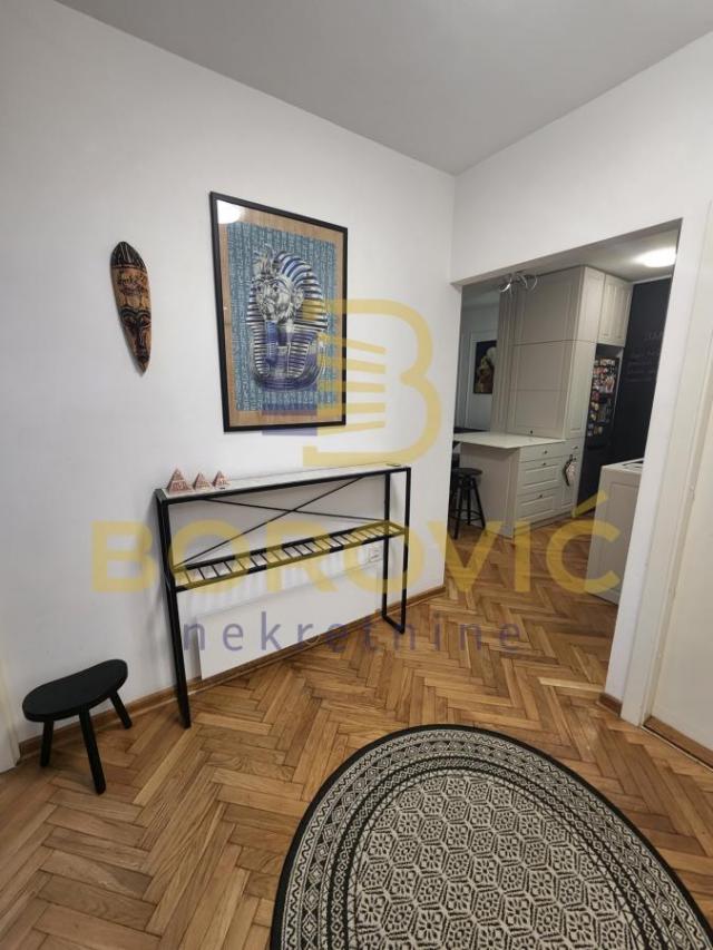 Stara Bežanija-preko puta Lidla, 55m2, lux, namešten