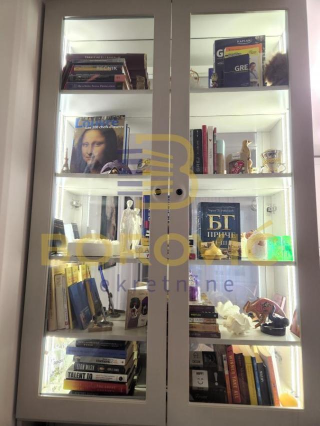 Stara Bežanija-preko puta Lidla, 55m2, lux, namešten