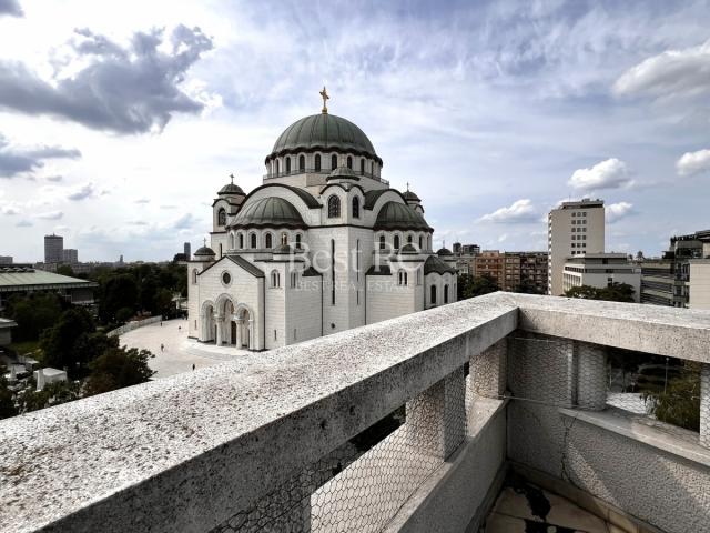 Penthouse sa terasom od 40m2 sa pogledom na Hram