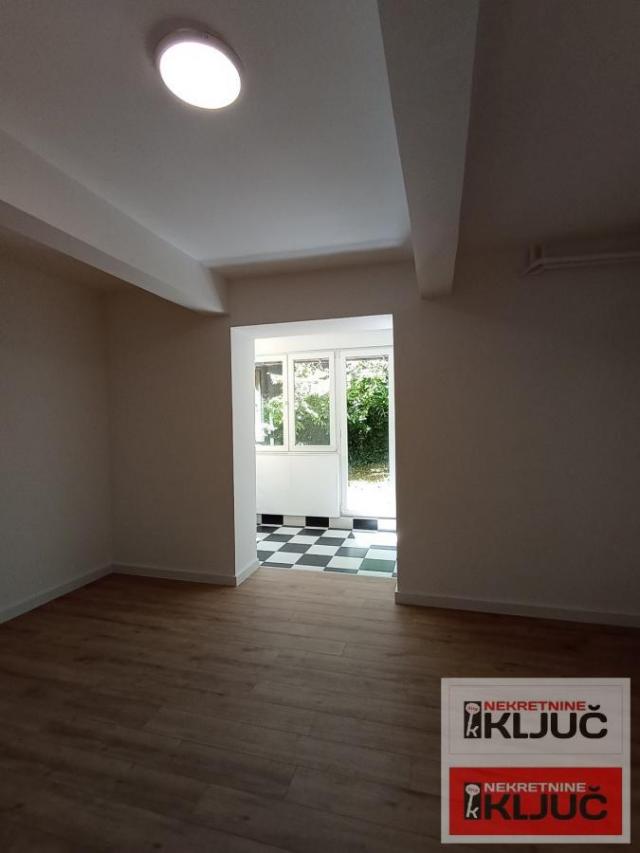 Jednosoban stan u Centru, Novi Sad, 36 m²kod Izvršnog veća