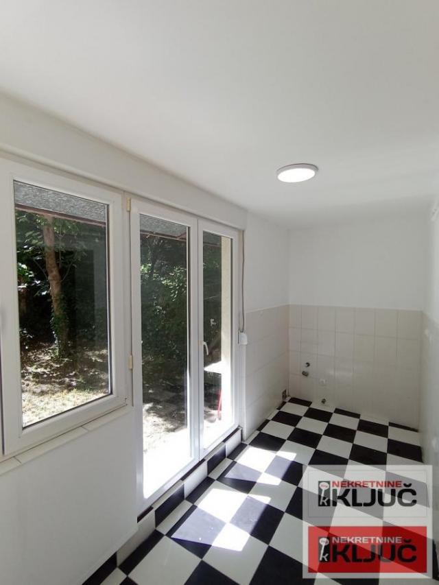 Jednosoban stan u Centru, Novi Sad, 36 m²kod Izvršnog veća