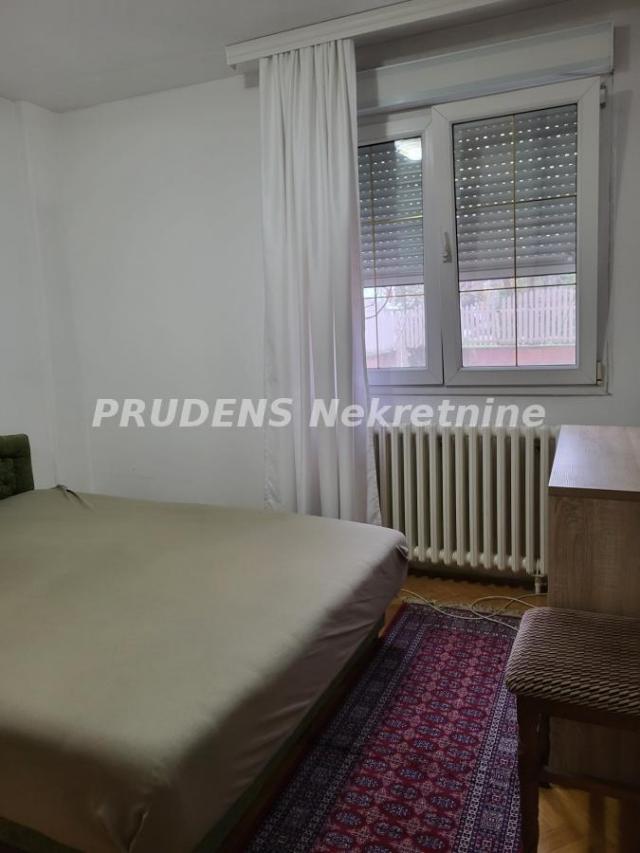 Bežanijska kosa 1, trosoban, namešten