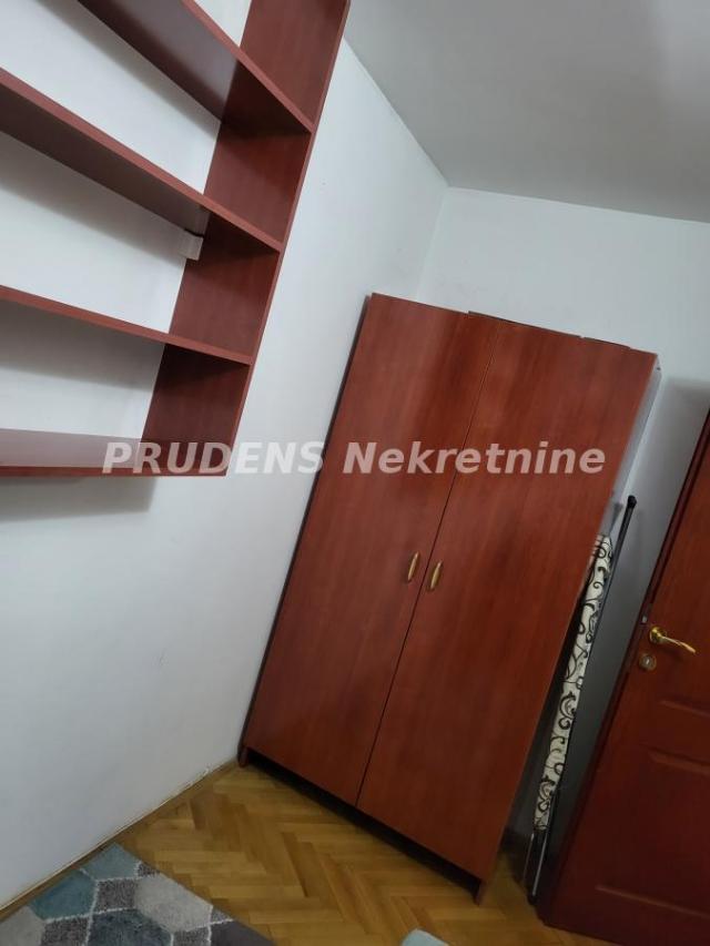 Bežanijska kosa 1, trosoban, namešten