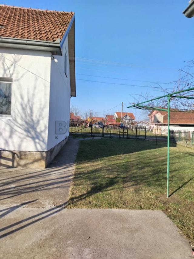 Kuća u Malim Pčelicama