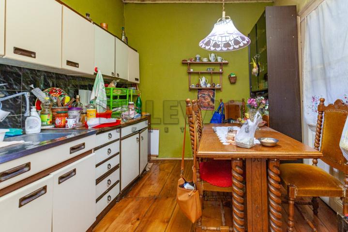 3.0, Centar, Pravni fakultet