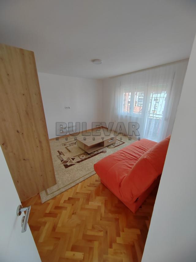 Kuća, Staro groblje, 2 etaže, Palilula