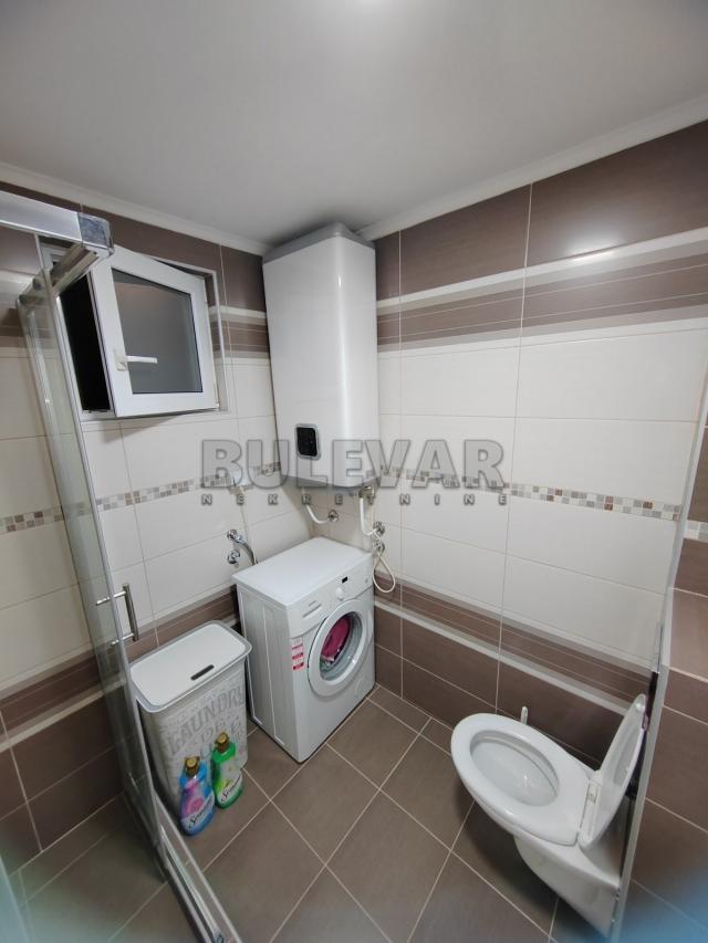 Kuća, Staro groblje, 2 etaže, Palilula