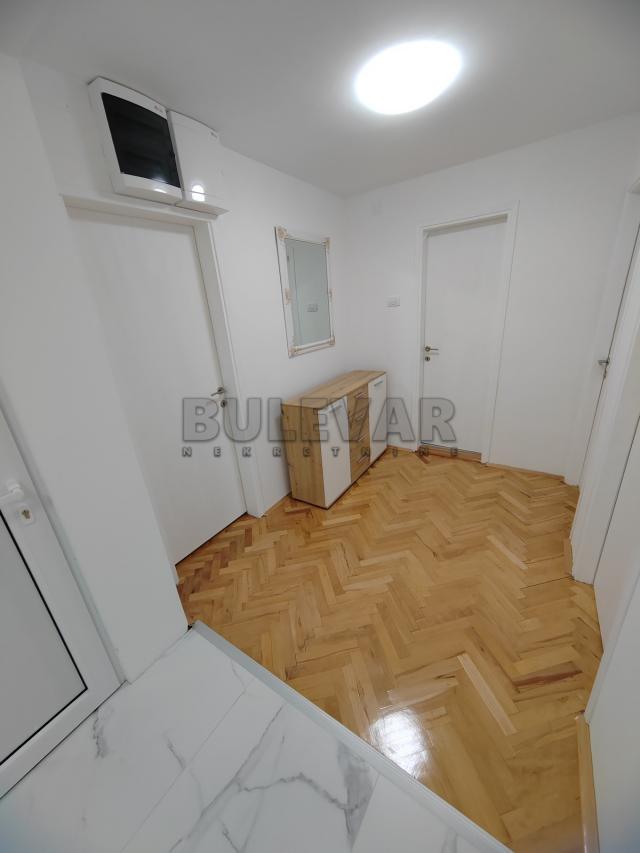 Kuća, Staro groblje, 2 etaže, Palilula