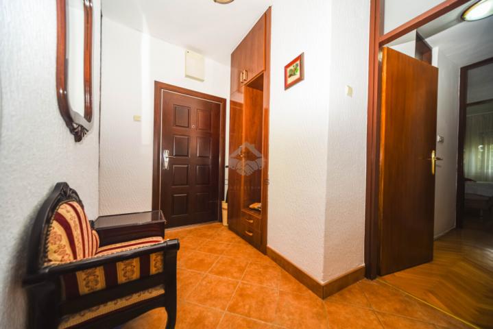 Dvosoban stan 80m2 + ostava 3m2, Zabjelo - Podgorica