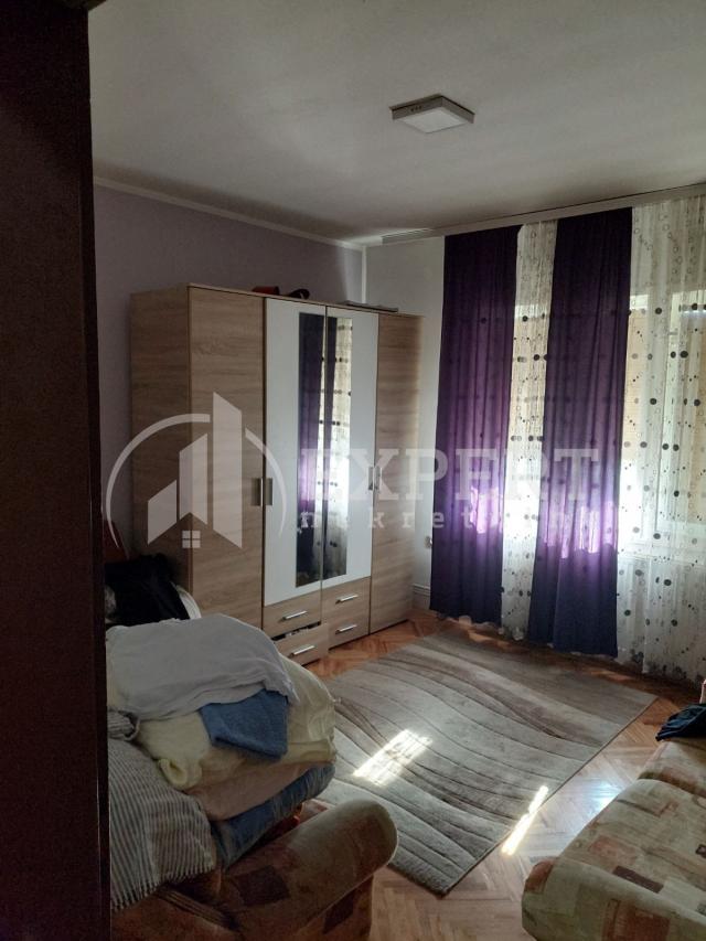 Izdaje se kuća u Kuršumliji!