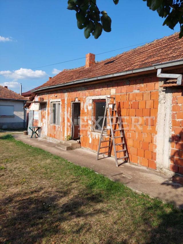 Izdaje se kuća u Kuršumliji!