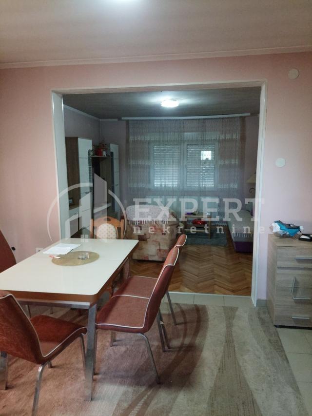Izdaje se kuća u Kuršumliji!