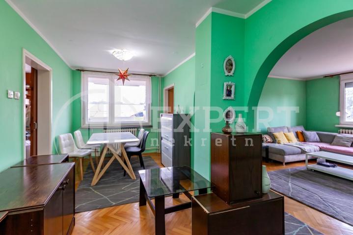 Trosobni stan na Vizantijskom bulevaru