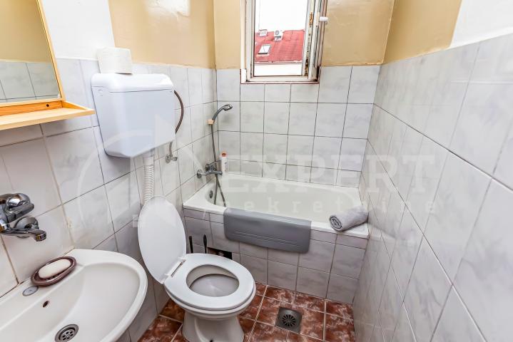 Jednoiposoban stan, centar 30m2