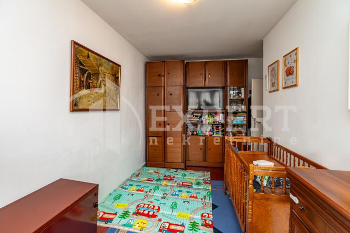 Jednoiposoban stan, centar 30m2