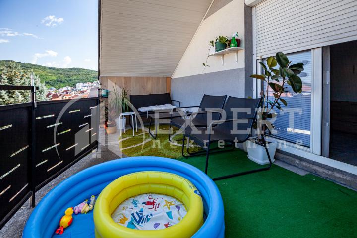 Na prodaju trosoban stan, uknjižene površine 73m2